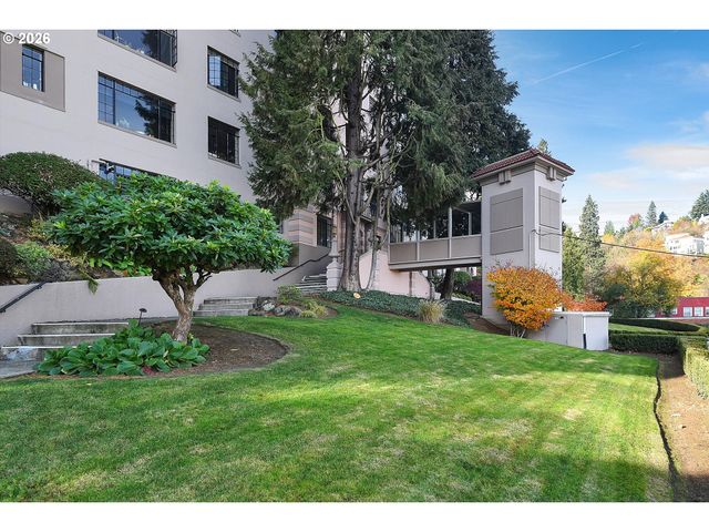 2336 Sw OSAGE St 406, Portland, OR 97205