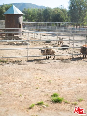 38831 Pauba Road, Temecula, CA 92592