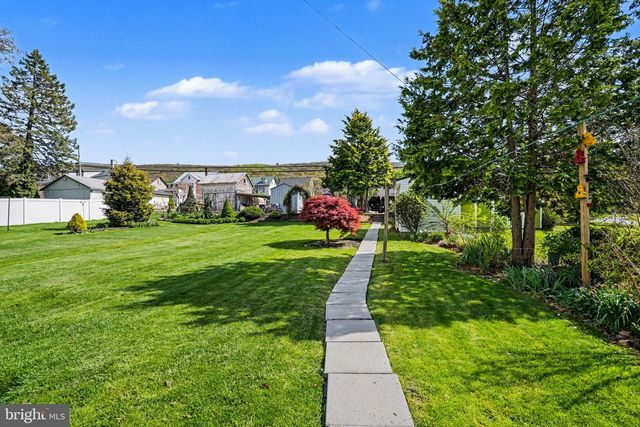 116 W BROAD ST, Elizabethville, PA 17023