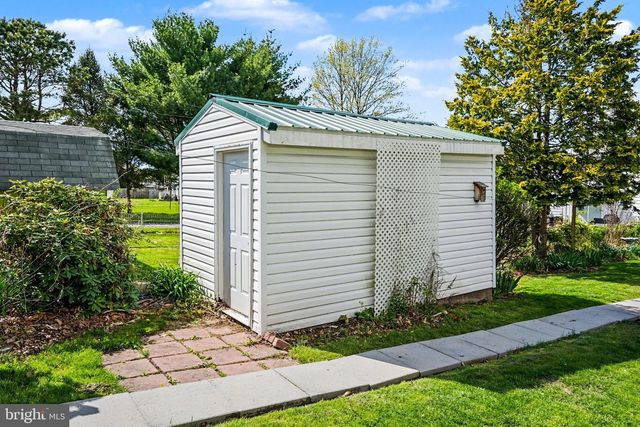 116 W BROAD ST, Elizabethville, PA 17023