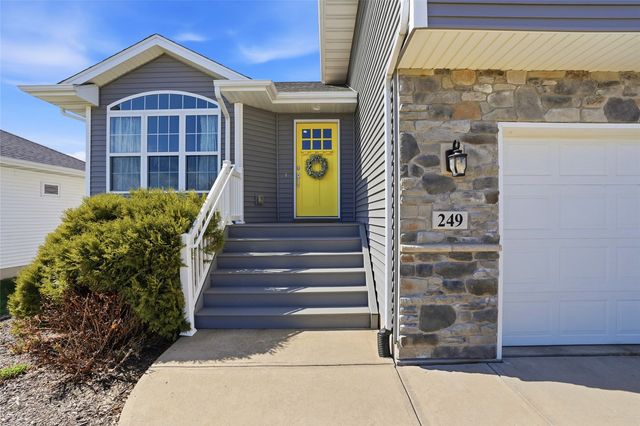 249 Arlington Drive, Iowa City, IA 52245