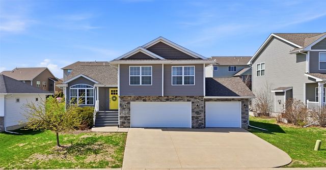 249 Arlington Drive, Iowa City, IA 52245