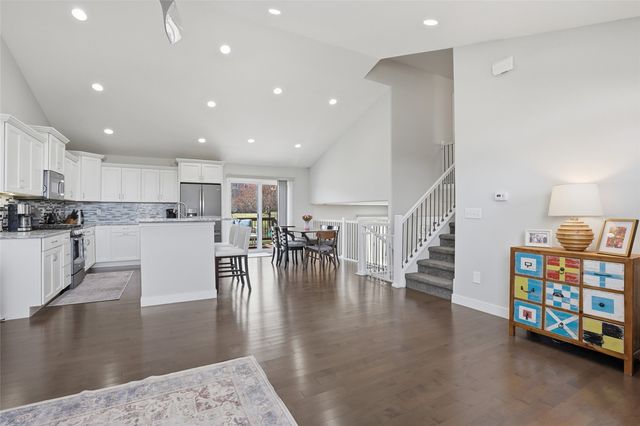249 Arlington Drive, Iowa City, IA 52245