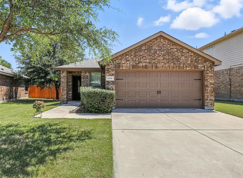 105 Bridlewood Street, Azle, TX 76020