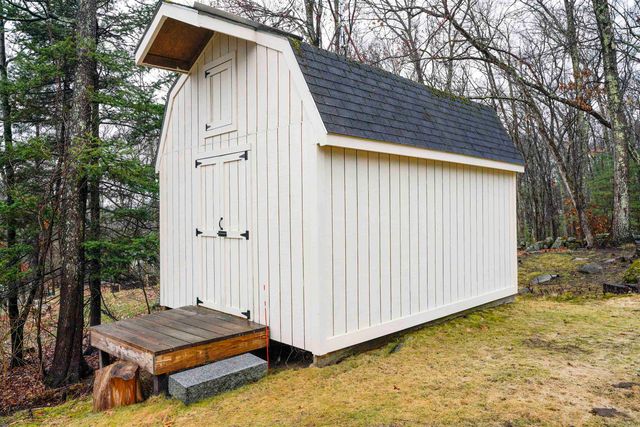 42 Belmont Drive, Merrimack, NH 03054