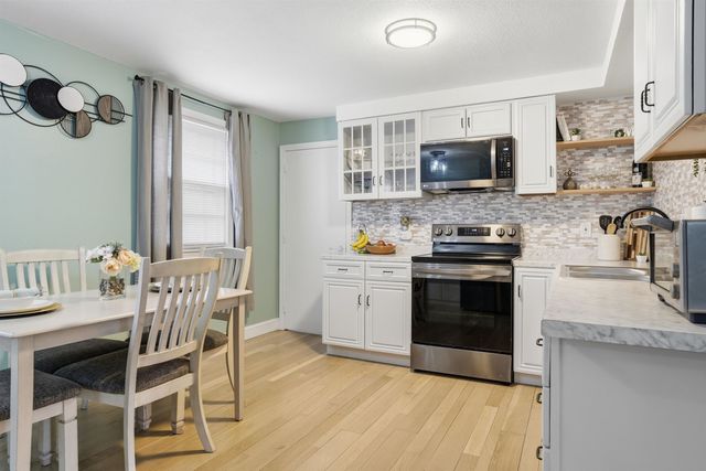 42 Belmont Drive, Merrimack, NH 03054