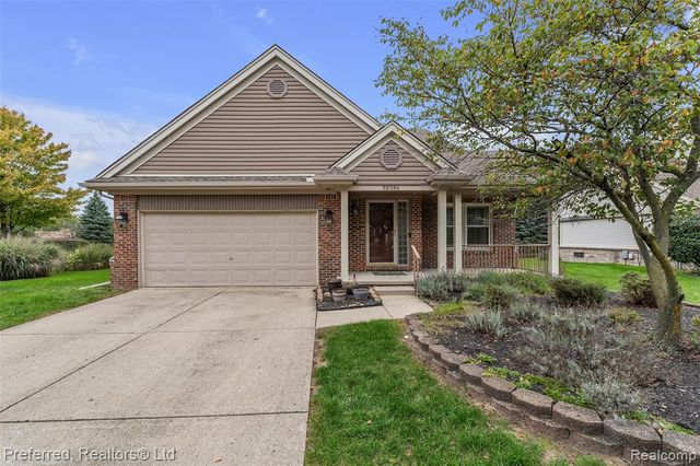 38386 Oakwest Drive, Westland, MI 48185