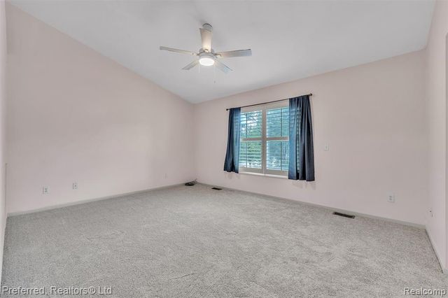 38386 Oakwest Drive, Westland, MI 48185