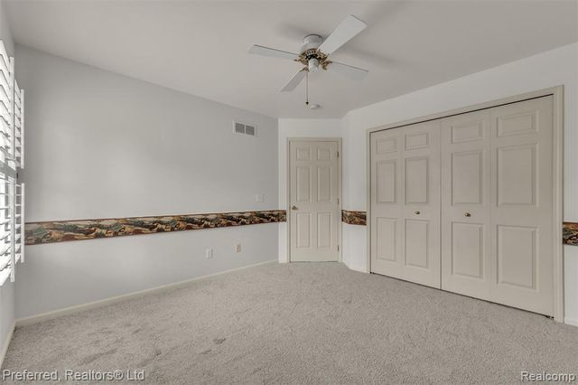 38386 Oakwest Drive, Westland, MI 48185