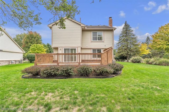 38386 Oakwest Drive, Westland, MI 48185