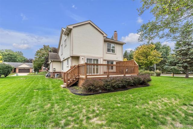 38386 Oakwest Drive, Westland, MI 48185