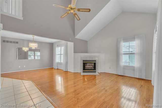 38386 Oakwest Drive, Westland, MI 48185