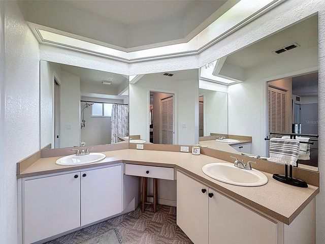 7221 NIGHTWALKER ROAD, Weeki Wachee, FL 34613