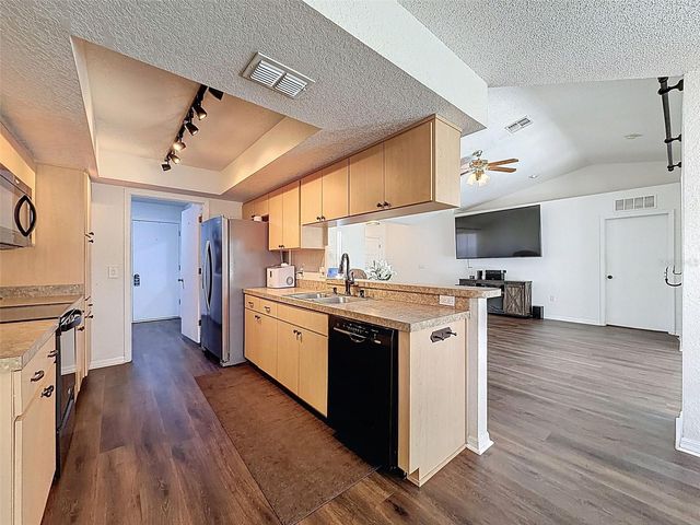 7221 NIGHTWALKER ROAD, Weeki Wachee, FL 34613