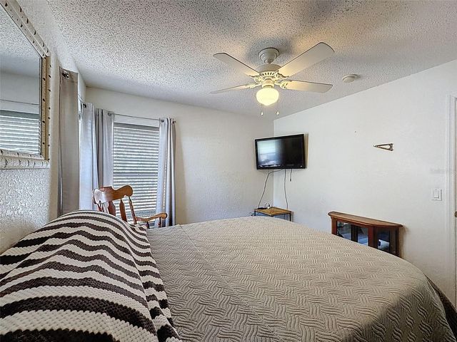 7221 NIGHTWALKER ROAD, Weeki Wachee, FL 34613