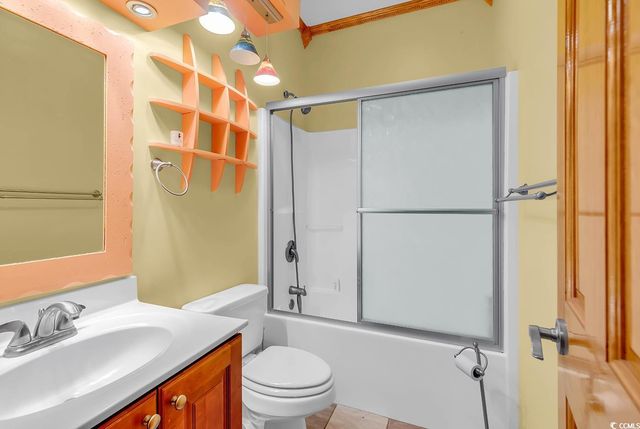 121 Florentine St., Little River, SC 29566