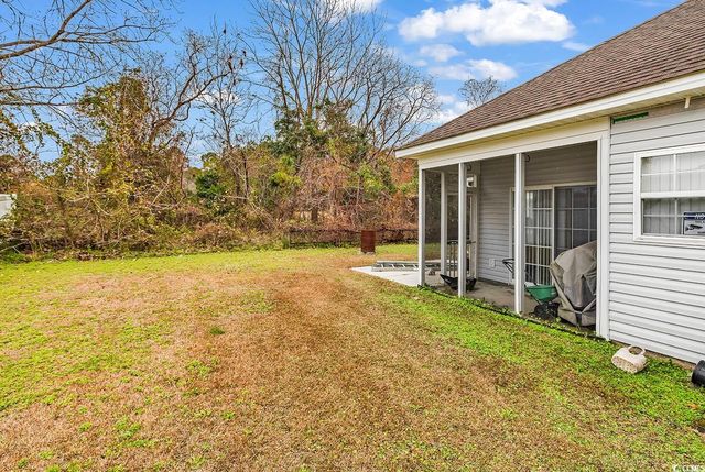 121 Florentine St., Little River, SC 29566