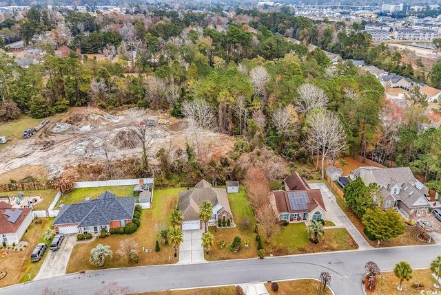 121 Florentine St., Little River, SC 29566