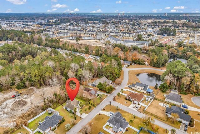 121 Florentine St., Little River, SC 29566