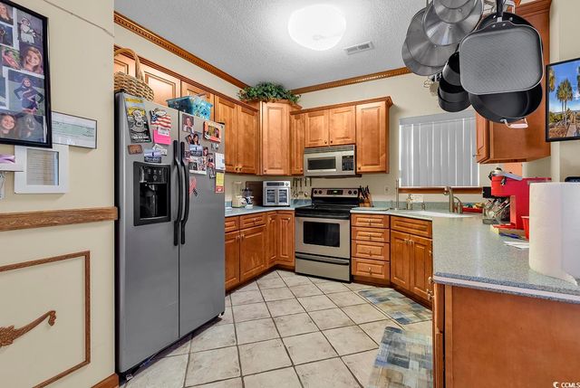 121 Florentine St., Little River, SC 29566