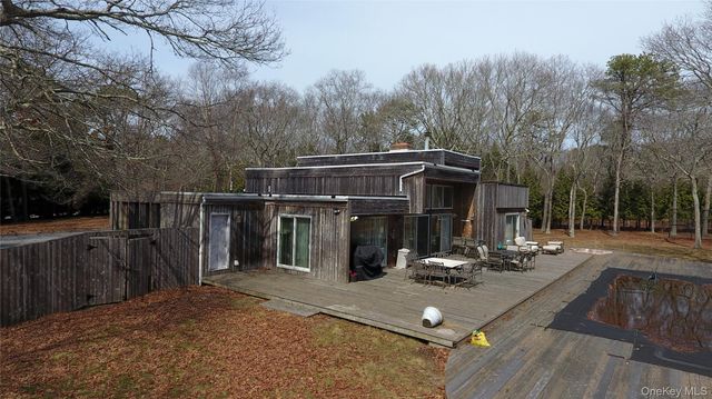 19 Fox Hollow Drive, East Quogue, NY 11942