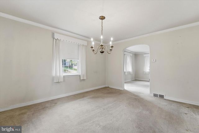 961 WESTFIELD RD, Springfield, PA 19064
