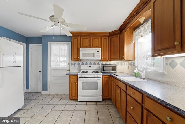 961 WESTFIELD RD, Springfield, PA 19064