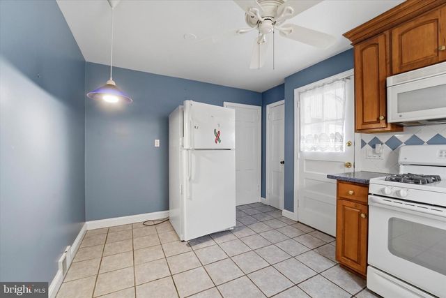 961 WESTFIELD RD, Springfield, PA 19064