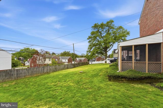 961 WESTFIELD RD, Springfield, PA 19064