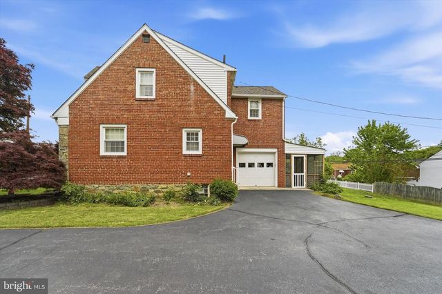 961 WESTFIELD RD, Springfield, PA 19064