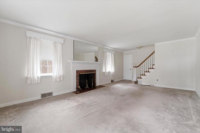 961 WESTFIELD RD, Springfield, PA 19064