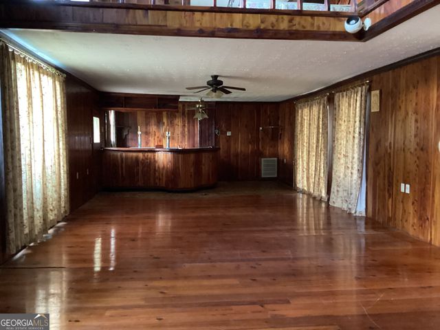 220 Ennis Road, Barnesville, GA 30204
