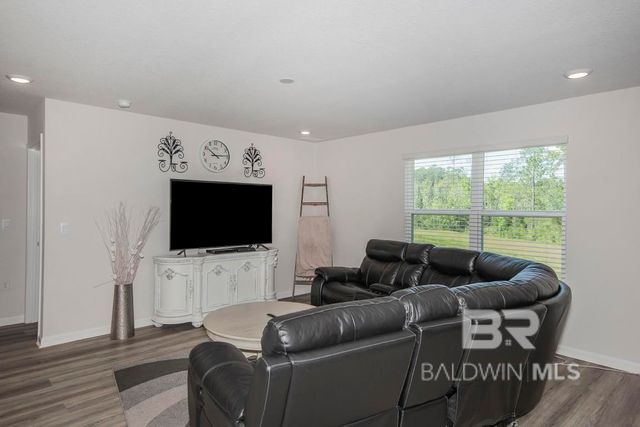 10909 Blacktail Loop, Pensacola, FL 32526