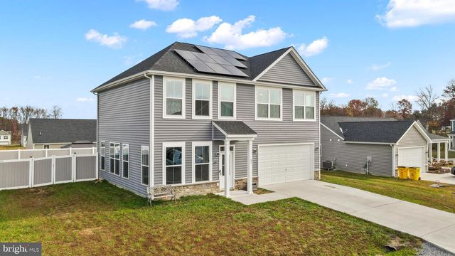 32 BONITA PINE TRL, Martinsburg, WV 25405
