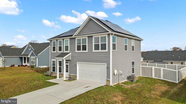 32 BONITA PINE TRL, Martinsburg, WV 25405