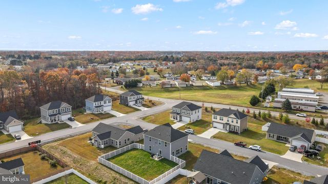 32 BONITA PINE TRL, Martinsburg, WV 25405