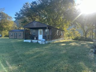 250 Misty River Run, Burkesville, KY 42717