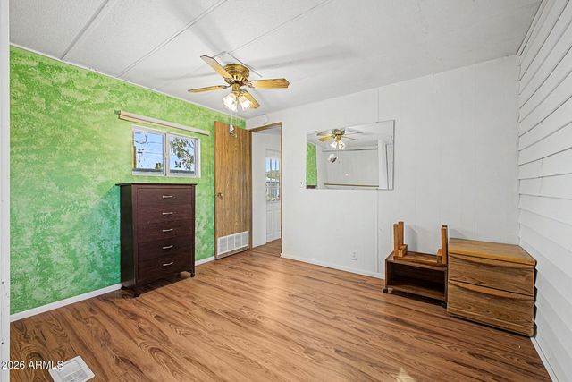 10401 N CAVE CREEK Road 284, Phoenix, AZ 85020