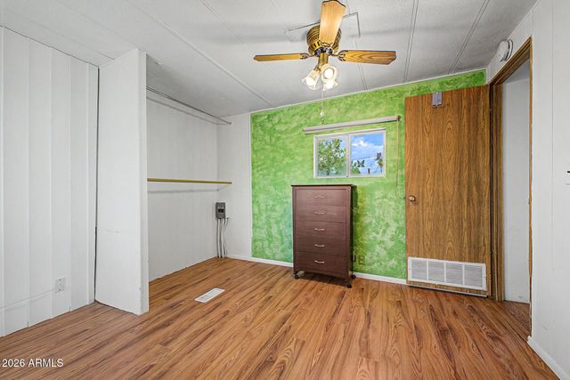 10401 N CAVE CREEK Road 284, Phoenix, AZ 85020