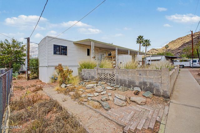 10401 N CAVE CREEK Road 284, Phoenix, AZ 85020