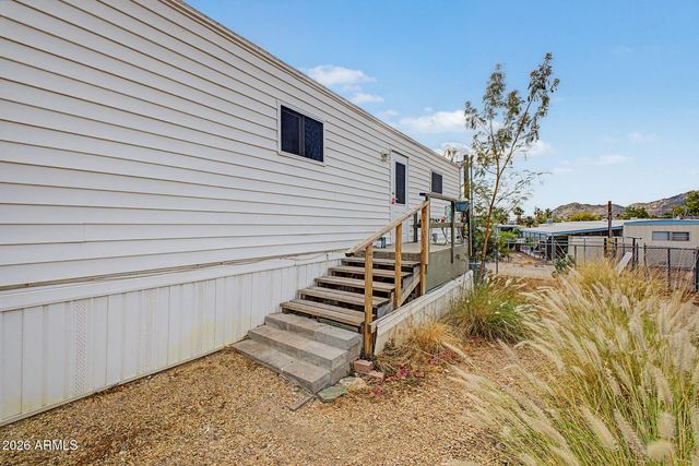 10401 N CAVE CREEK Road 284, Phoenix, AZ 85020