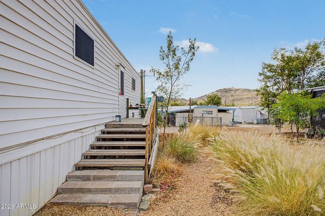 10401 N CAVE CREEK Road 284, Phoenix, AZ 85020