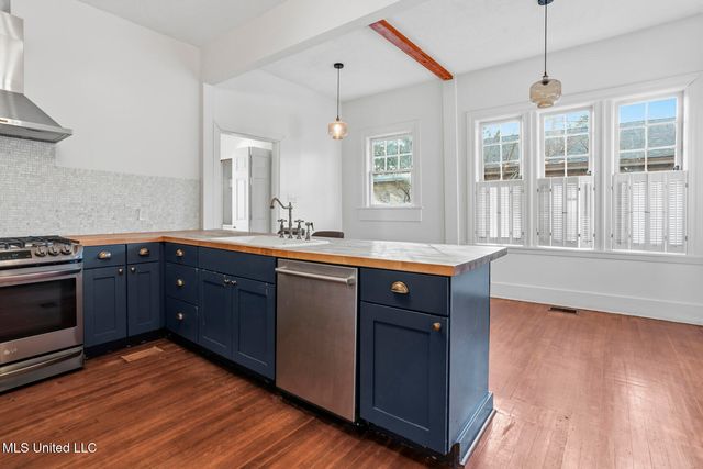 801 Arlington Street, Jackson, MS 39202
