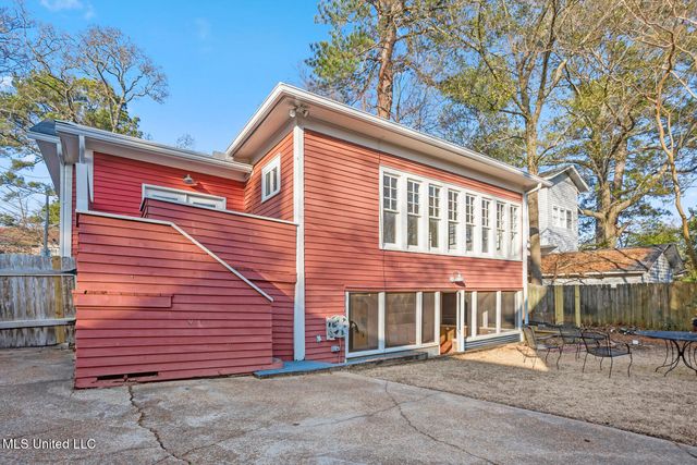 801 Arlington Street, Jackson, MS 39202