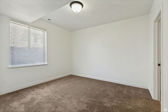 6856 W WINDY RIDGE DR, Herriman, UT 84096