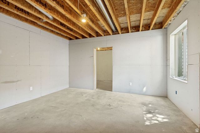 6856 W WINDY RIDGE DR, Herriman, UT 84096