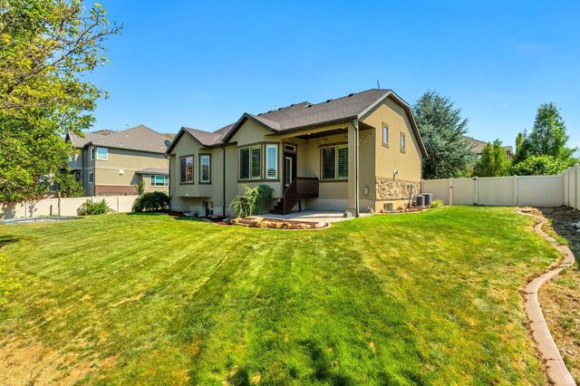 6856 W WINDY RIDGE DR, Herriman, UT 84096