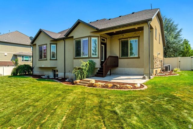 6856 W WINDY RIDGE DR, Herriman, UT 84096