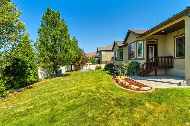 6856 W WINDY RIDGE DR, Herriman, UT 84096