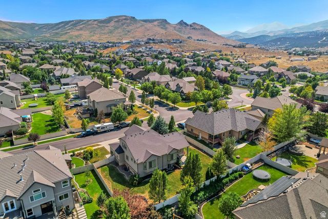 6856 W WINDY RIDGE DR, Herriman, UT 84096